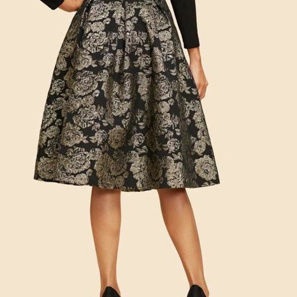 SHEIN black/gold Brocade skirt - Picture 2 of 4
